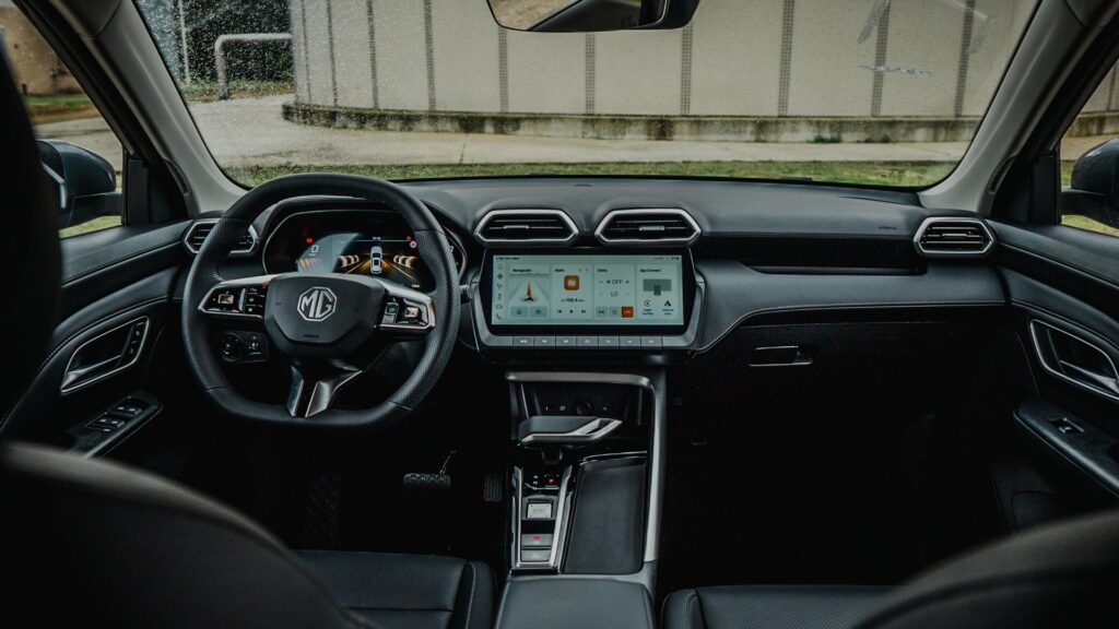 6-MG-ZS-Hybrid-2025-MG-Colombia